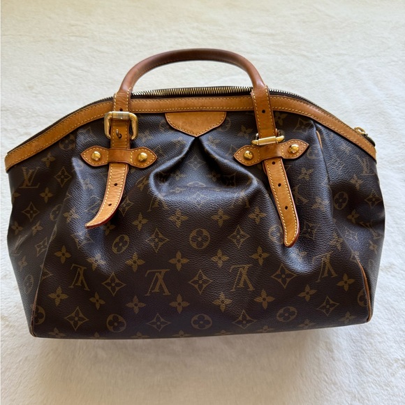 100% Authentic Louis Vuitton Tivoli - Picture 1 of 16